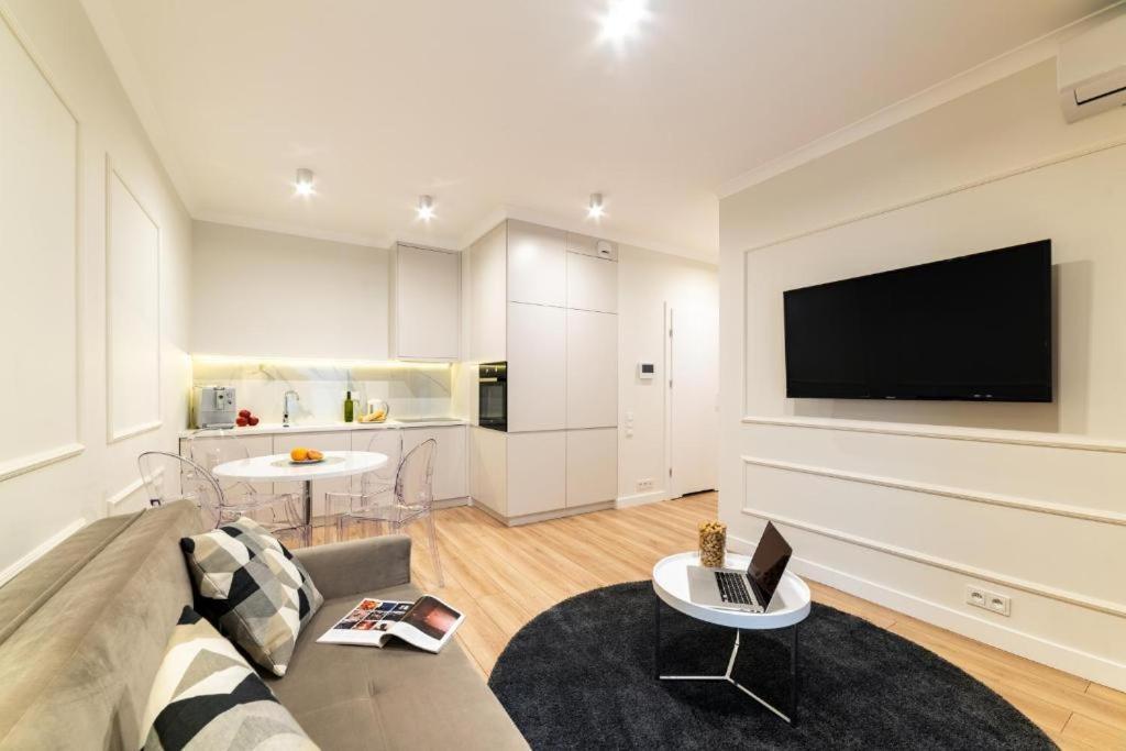 Mennica Residence Luxury Location ワルシャワ エクステリア 写真